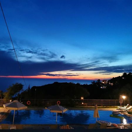 מית'ימנה Molivos Sunset Apartments מראה חיצוני תמונה