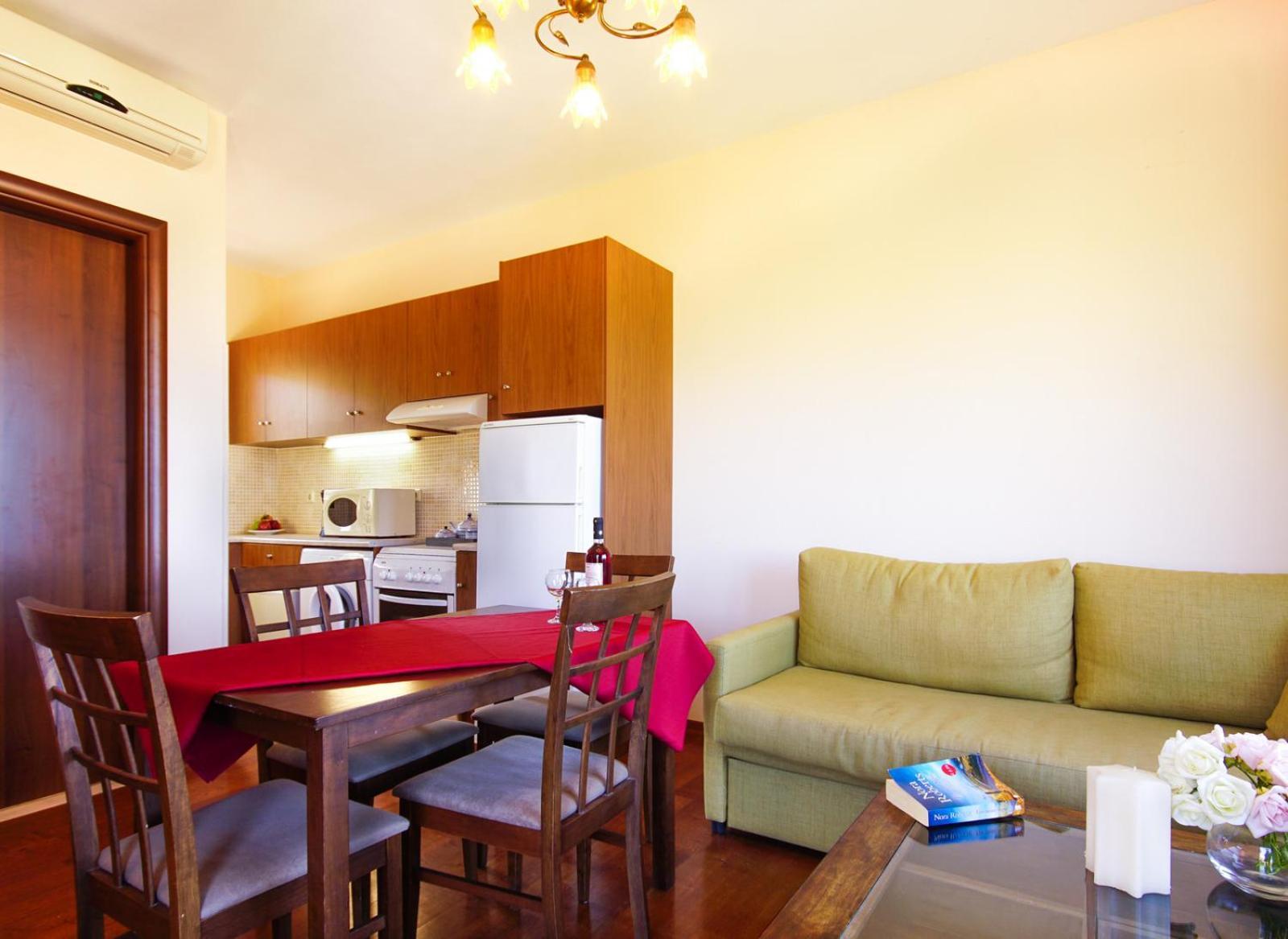 מית'ימנה Molivos Sunset Apartments מראה חיצוני תמונה