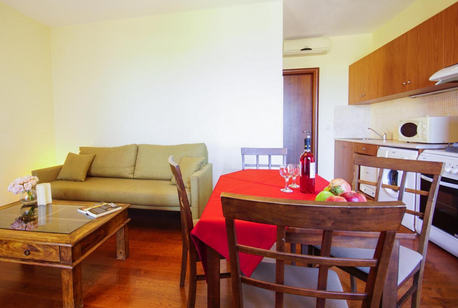 מית'ימנה Molivos Sunset Apartments מראה חיצוני תמונה