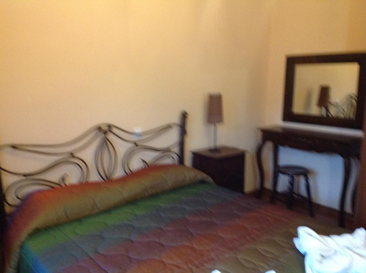 מית'ימנה Molivos Sunset Apartments מראה חיצוני תמונה