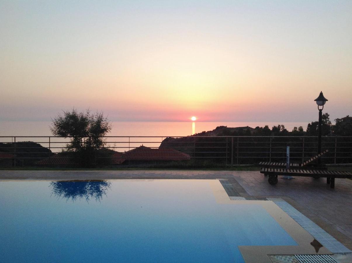 מית'ימנה Molivos Sunset Apartments חדר תמונה